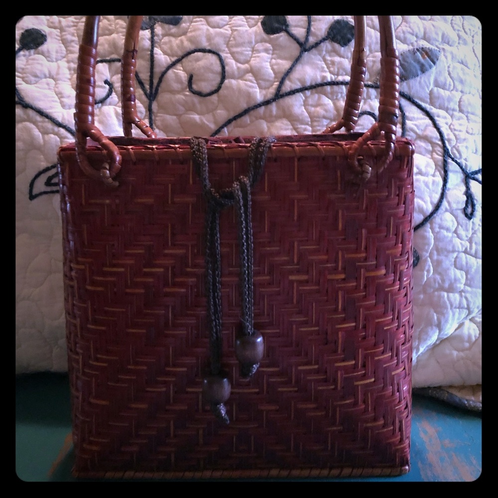 Vintage Basket drawstring bag with satin lining